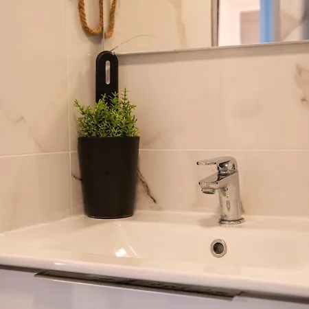 Le Petit Du Stadium Avec Parking Gratuit Appartement *