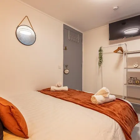 Le Petit Du Stadium Avec Parking Gratuit *