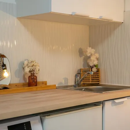 Le Petit Du Stadium Avec Parking Gratuit